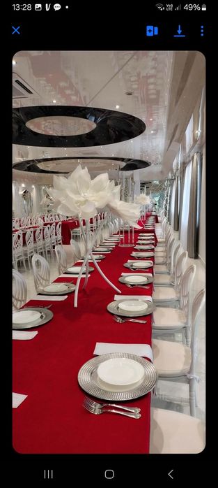 Ozdoba dekoracja na stol kwiaty na stojaku