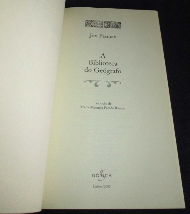 Livro A Biblioteca do Geógrafo Jon Fasman