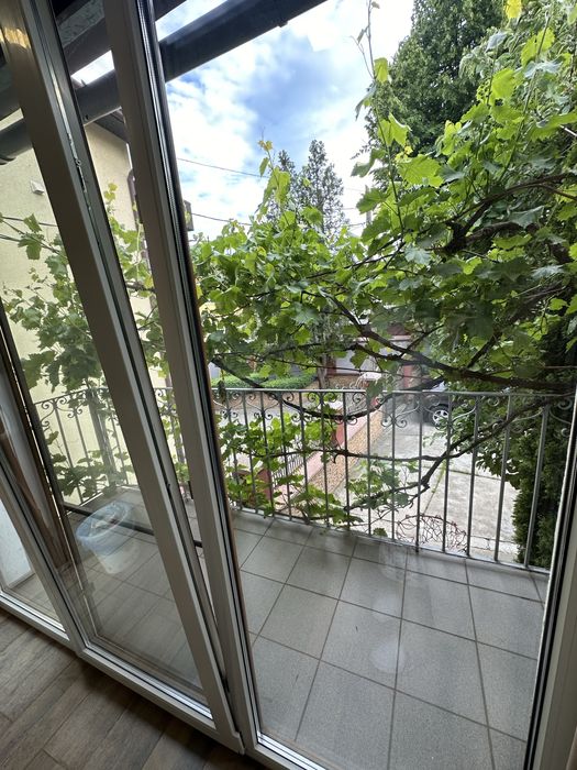 Здається будинок Центр Університет