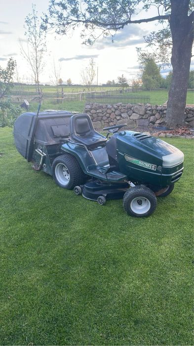 Hayter ST 38, traktorek kosisrka, hudro, zamiatarka