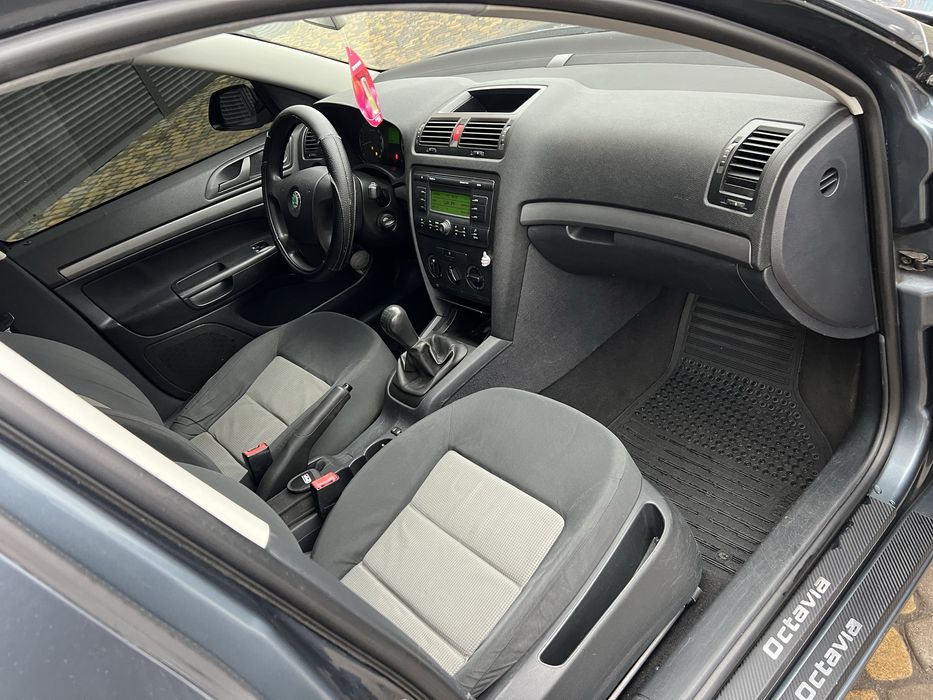 Продам шкода А5 -1.6 мпі