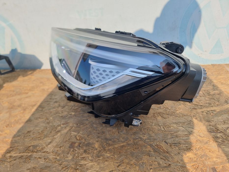 Фары передние id4 usa права ліва фара ід4 америка сша фари передні led