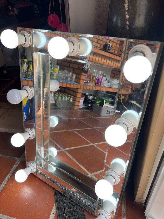 Vanity mirror with lights
