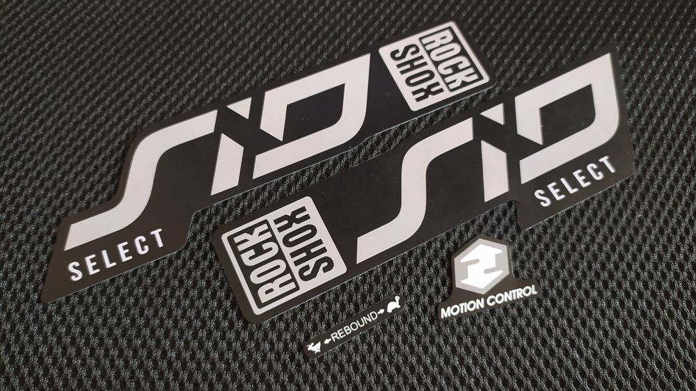 Наклейка на вилку RockShox Рок шок boxxer yari recon judy pike