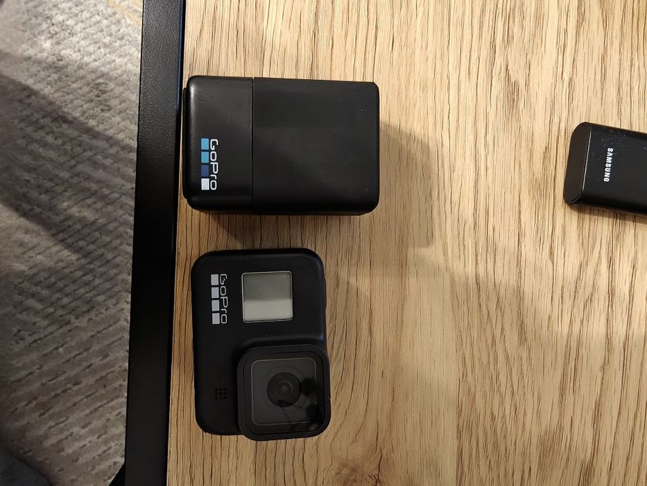 GoPro Hero 8 black+ ładowarka stacjonarna