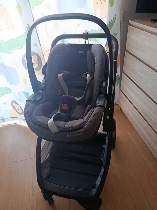 Carrinho de bebé maxi coxi