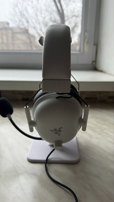 Игровые наушники razer blackshark v2 x (white)
