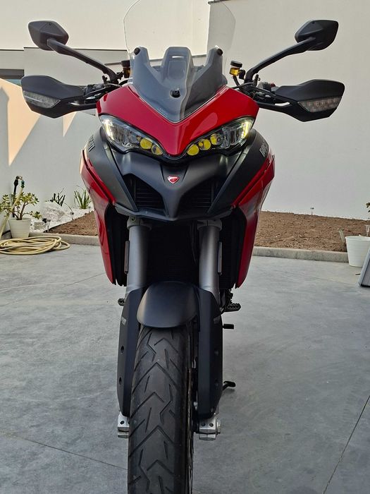 Ducati Multistrada V2 S 2022) - Full Extras