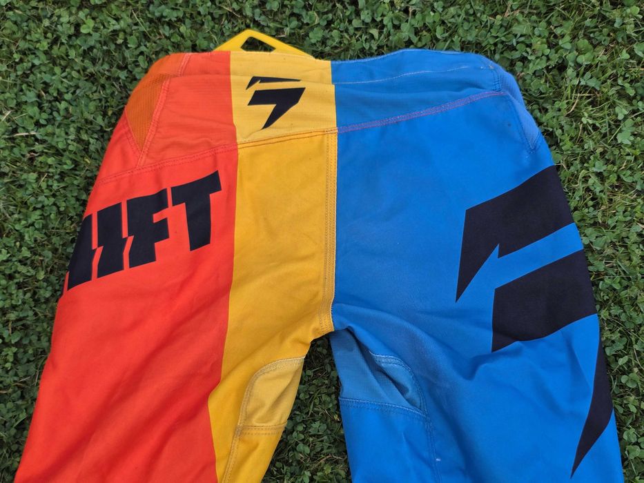 Spodnie SHIFT Label WHIT3 roz. 28 JUNIOR / motocross mx / dziecięce