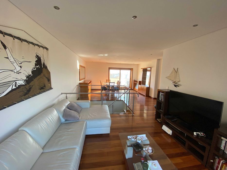 Duplex T3 luxo com duas frentes e  vista mar