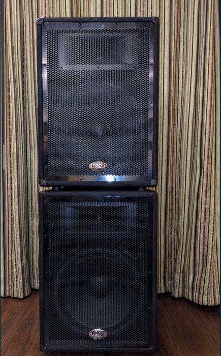 Продаю Музыкальные Колонки B-52 MX15