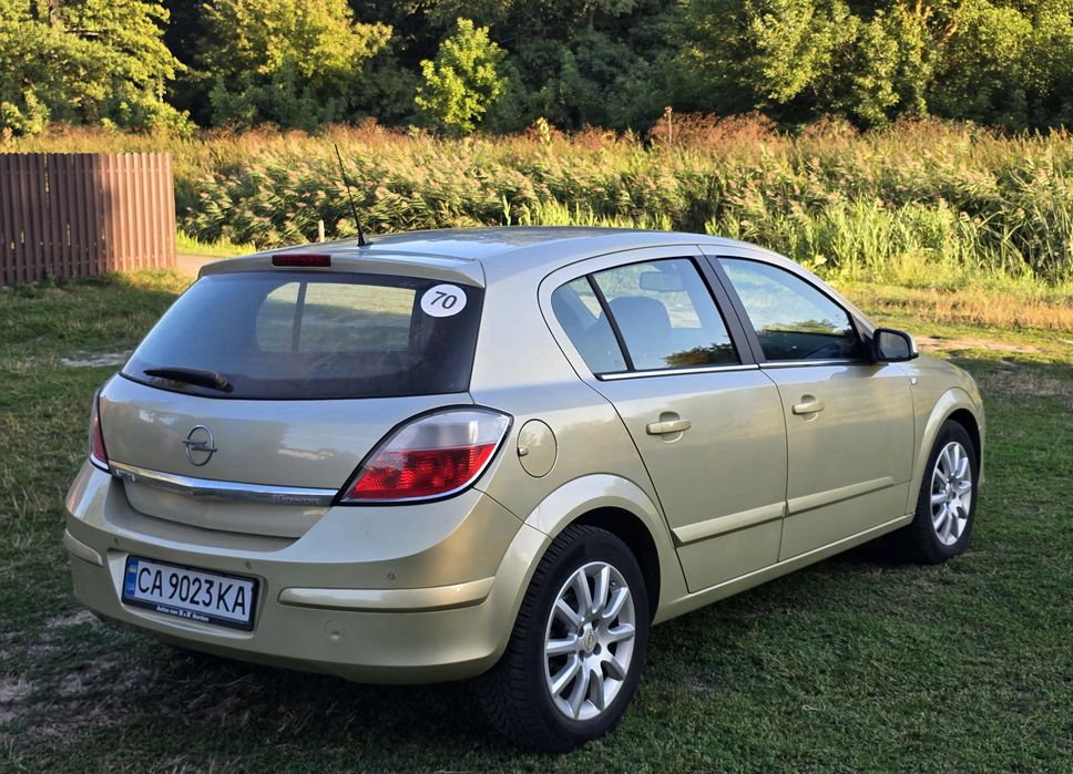 Opel Astra H 2004