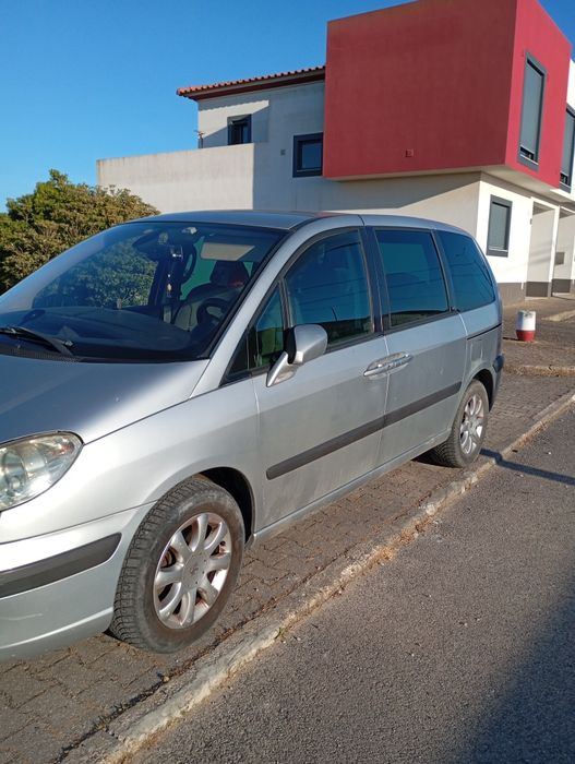 Peugeot  monovolume 807