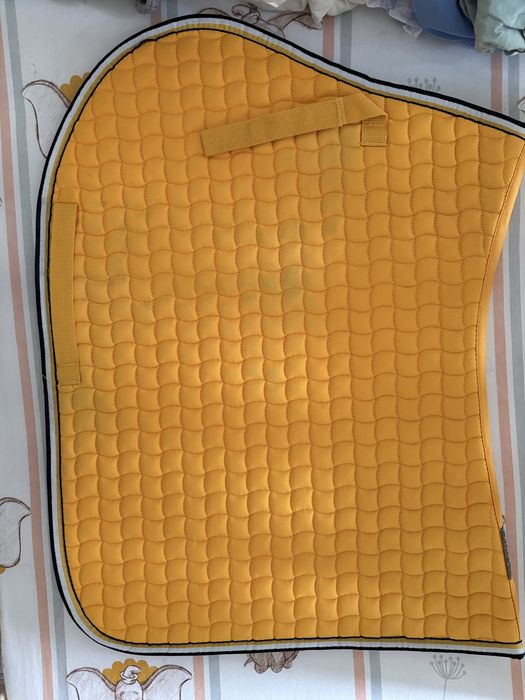 Eskadron Mango VS