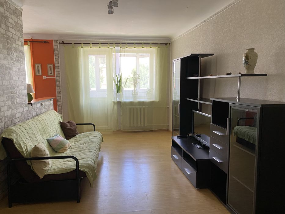 Срочно аренда 2ком.кв район Кооперативного   на которткий период