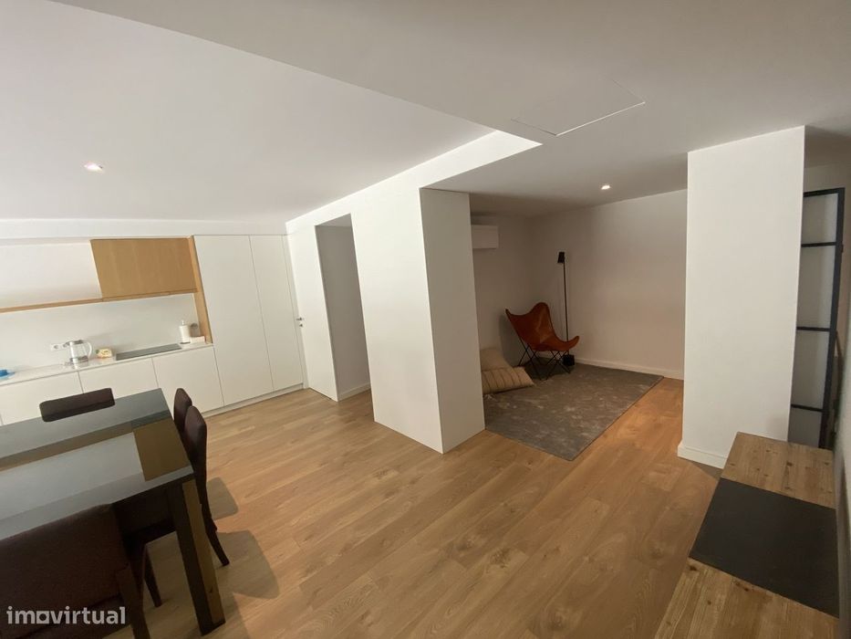 Apartamento T2+1 Totalmente mobilado e equipado com palamenta