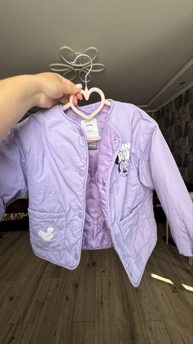 Продам 2 курточки на дівчинку за 500