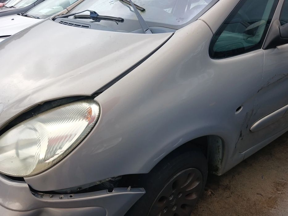 Guarda-lamas esquerdo CITROËN Xsara Picasso (N68)