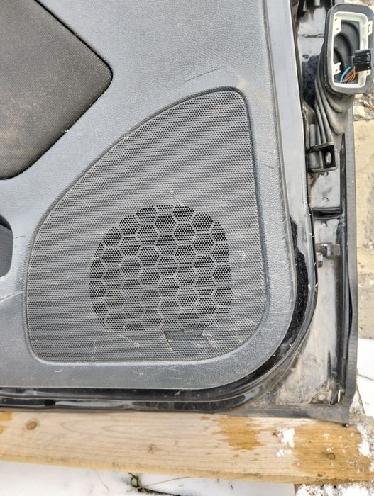 Задня ліва дверка