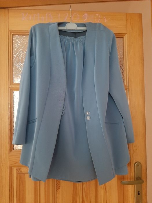 Komplecik spódnica plus marynarka