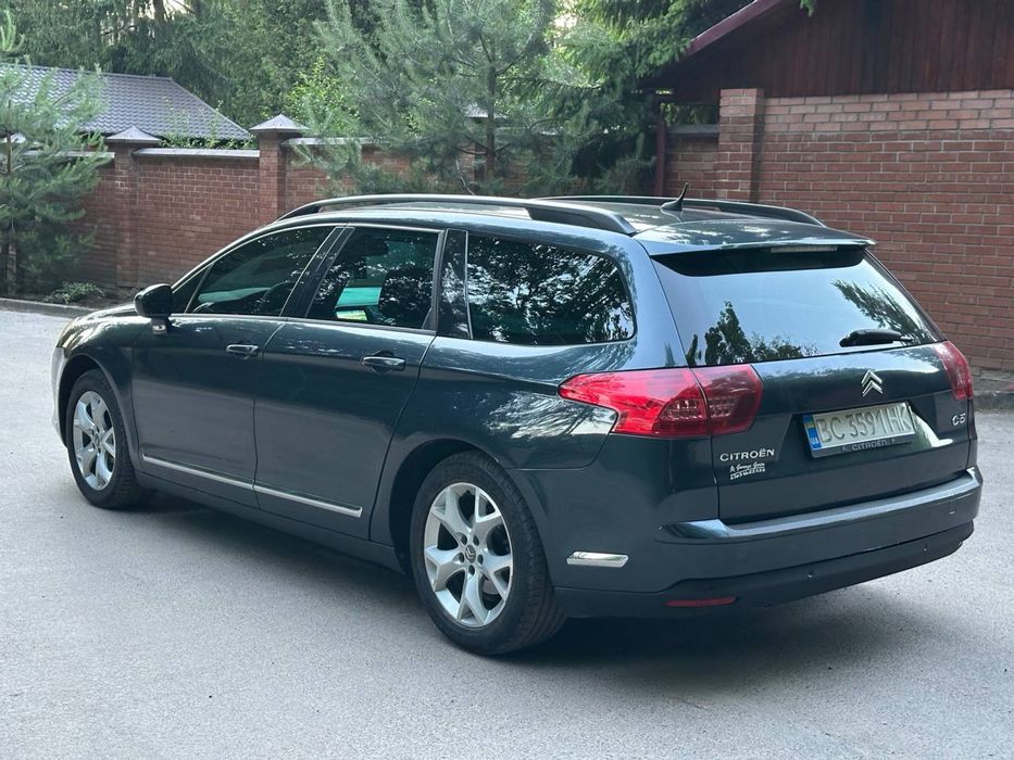 Продам машину citroen c5 2010 року в хорошому стані