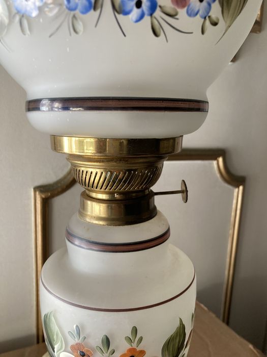 Candeeiro de mesa pintado à mão