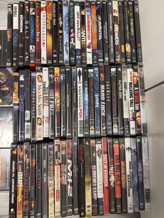 Filmy DVD 10 zł/szt.