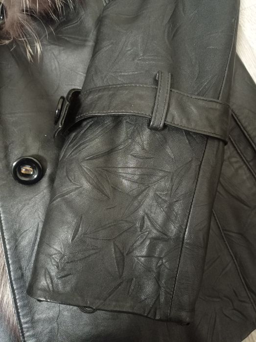 Кожаная курточка с чернобуркой