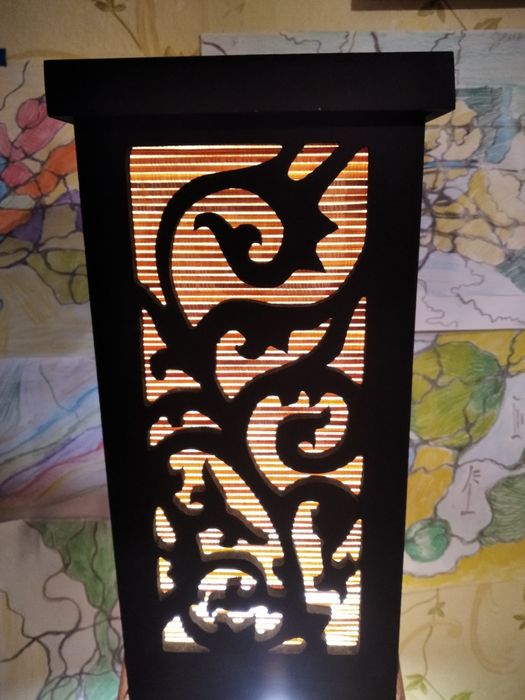 Винтажная лампа ( ночник), резьба, дерево