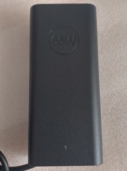 Carregador Dell 65W com USB-C