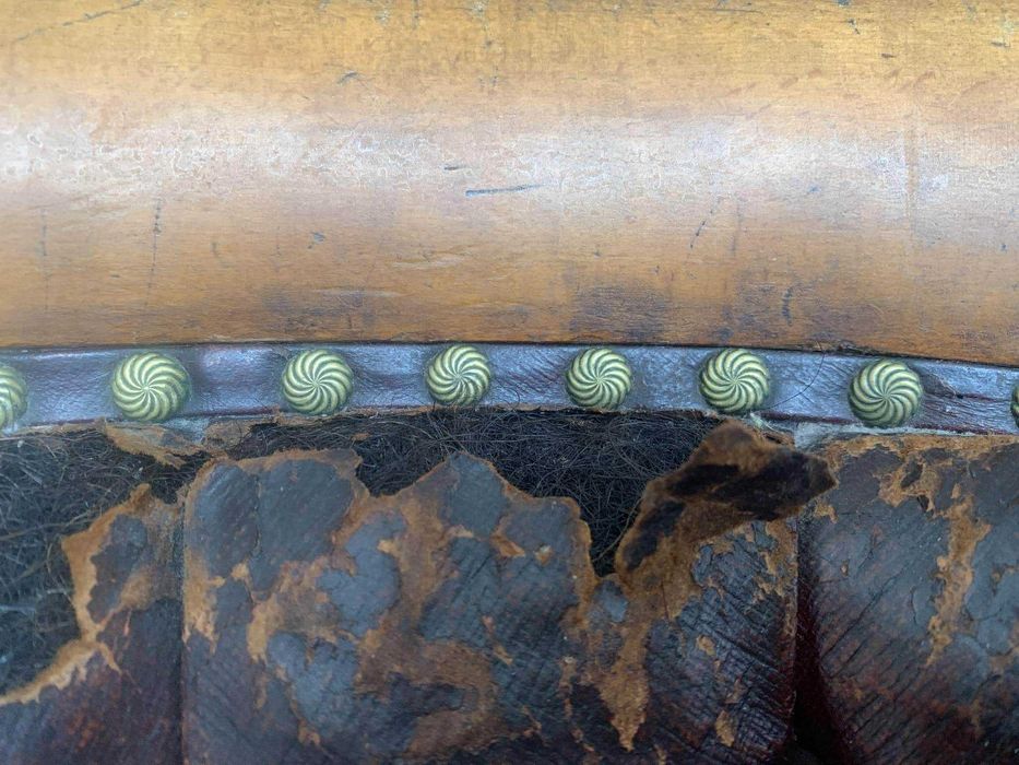 Старовинне крісло фірми Jacob & Josef Kohn (кін 19 сторіч)