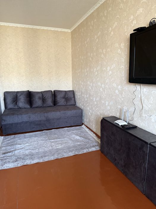 1 кім. Подобово,погодинно.  Вул. Дачна 44.