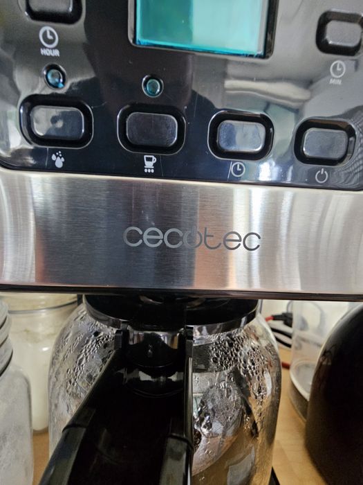 Cafeteira CECOTECA