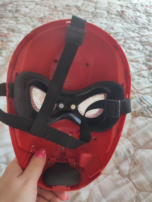 Sprzedam maskę Spider-Mana