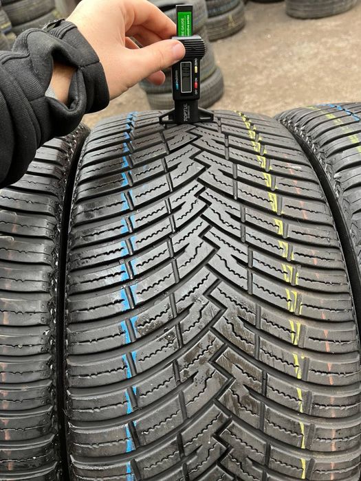 Шины бу 235 40 R 19 Pirelli allseason sf2 cinturato всемезон комплект