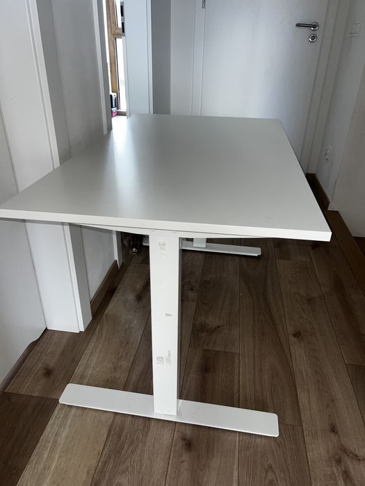 Biurko regulowane Ikea