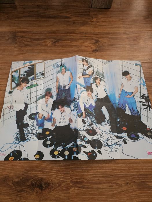 Stray kids 8th Mini Album ‘樂- STAR’ (ROCK-STAR) standard version
