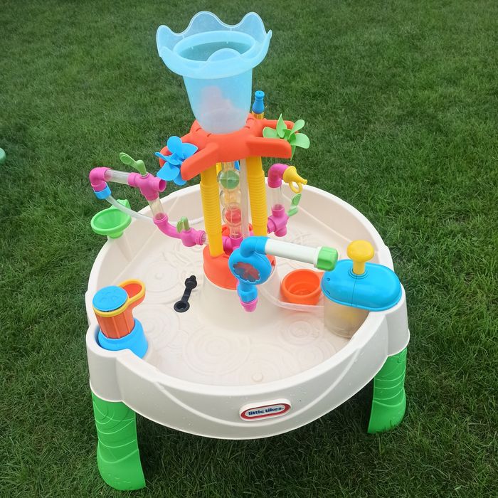 Plac wodny Little Tikes Fabryka Fontann