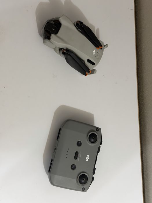 Dron dji mini 3