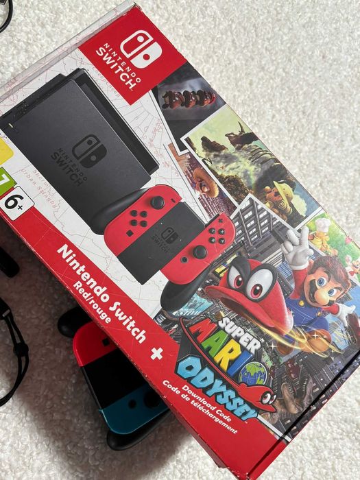 Nintendo switch super mario odyssey 32gb