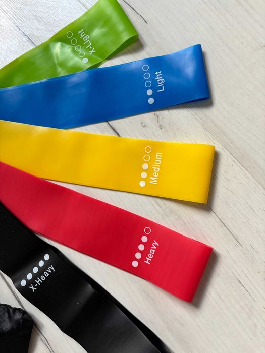 Zestaw 5 gum do ćwiczeń mini band z etui