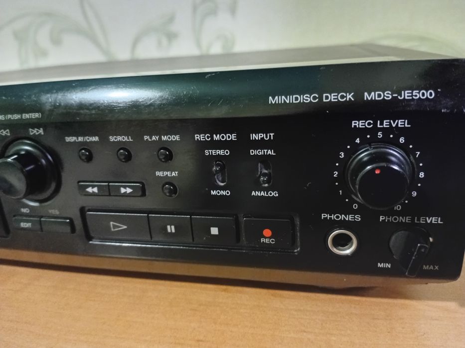Міні дека Sony MDS-JE500