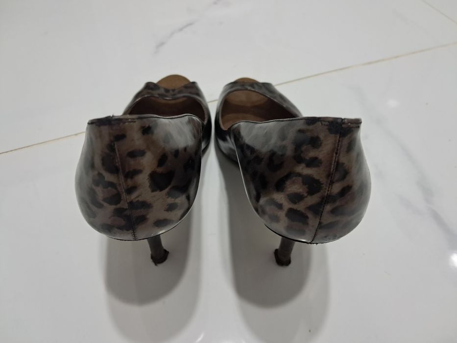 Sapatos Carolina Herrera n37