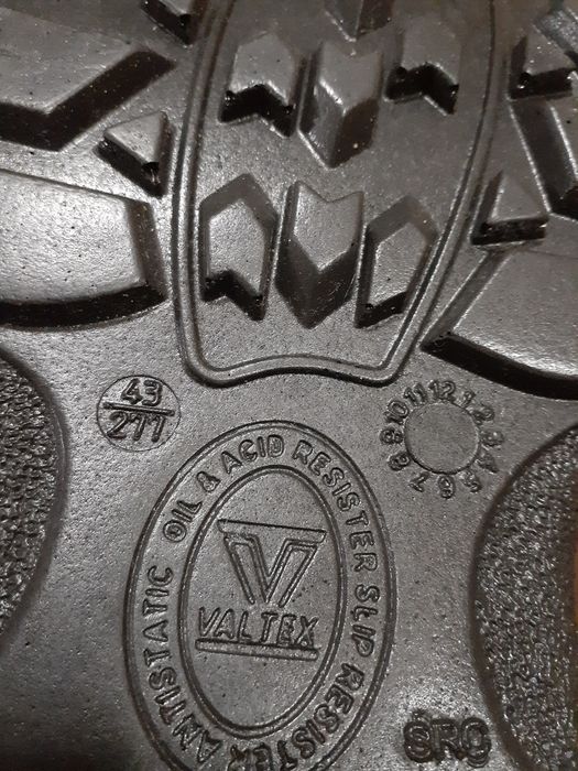 Высокие ботинки зима/осень 43/43.5 размер