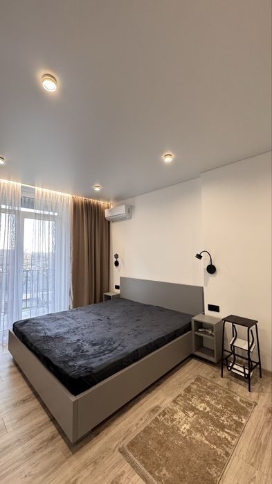 Продаж Нової 1,5 кімнатної квартири. Центр.