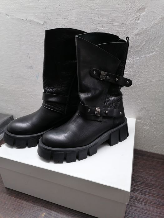 Нові жіночі сапоги з Італії