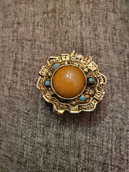 Vendo caixinha dourada urgência