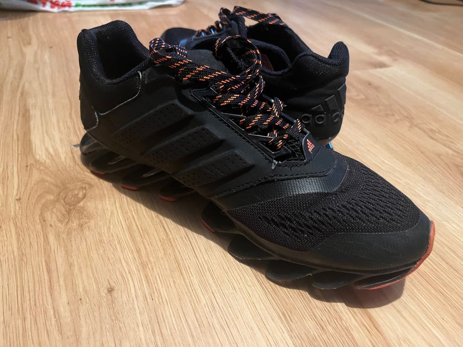 Продам оригінальні Adidas