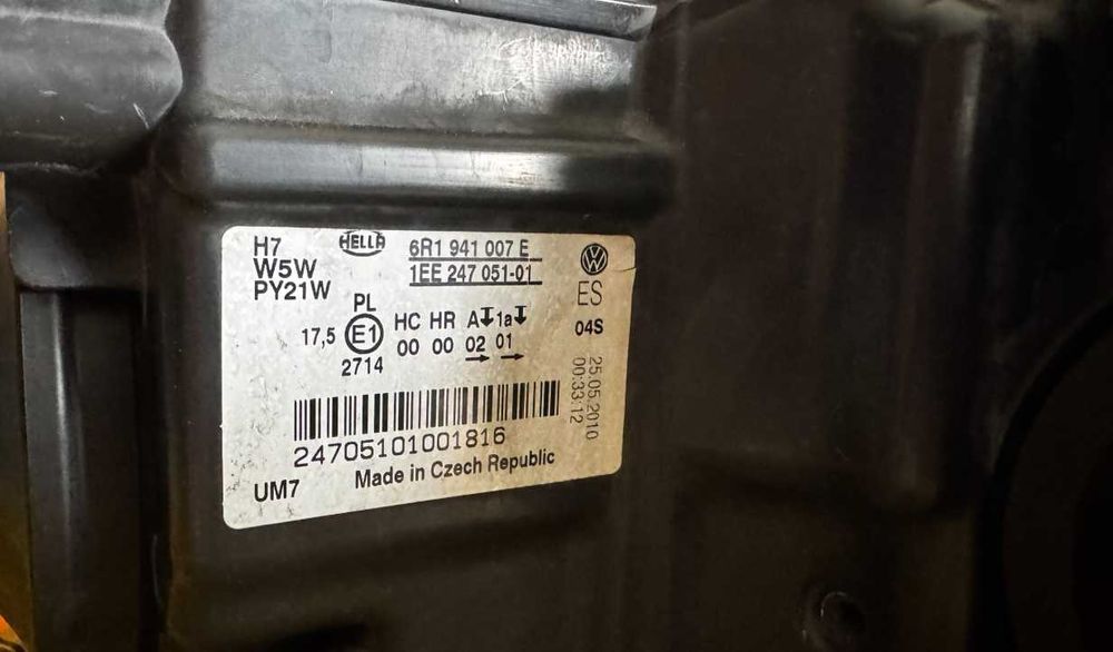 Farol dianteiro VW polo 6r