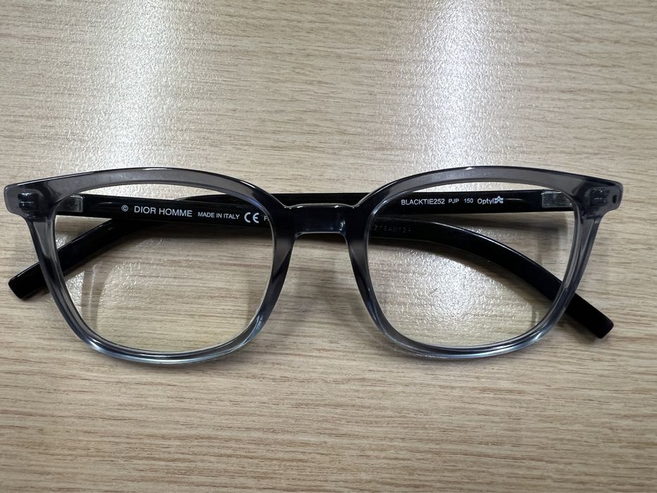 Armação Dior homme nova.